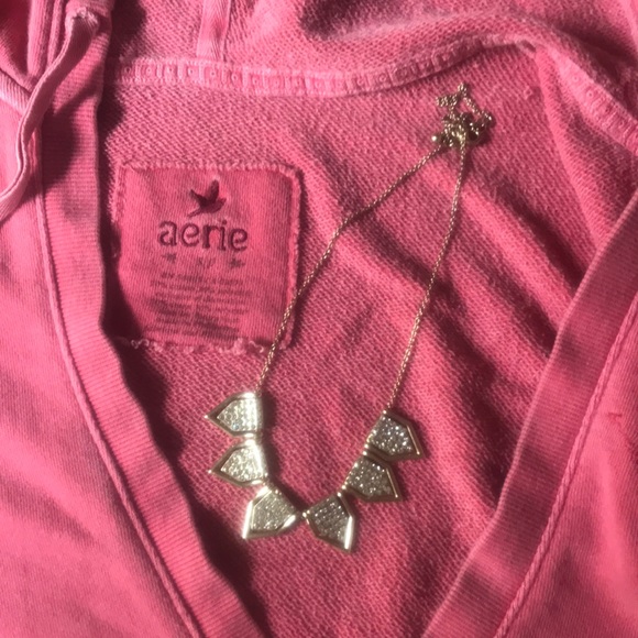 An ADORABLE cover for cool nights on the beach 🏝 - Picture 2 of 5